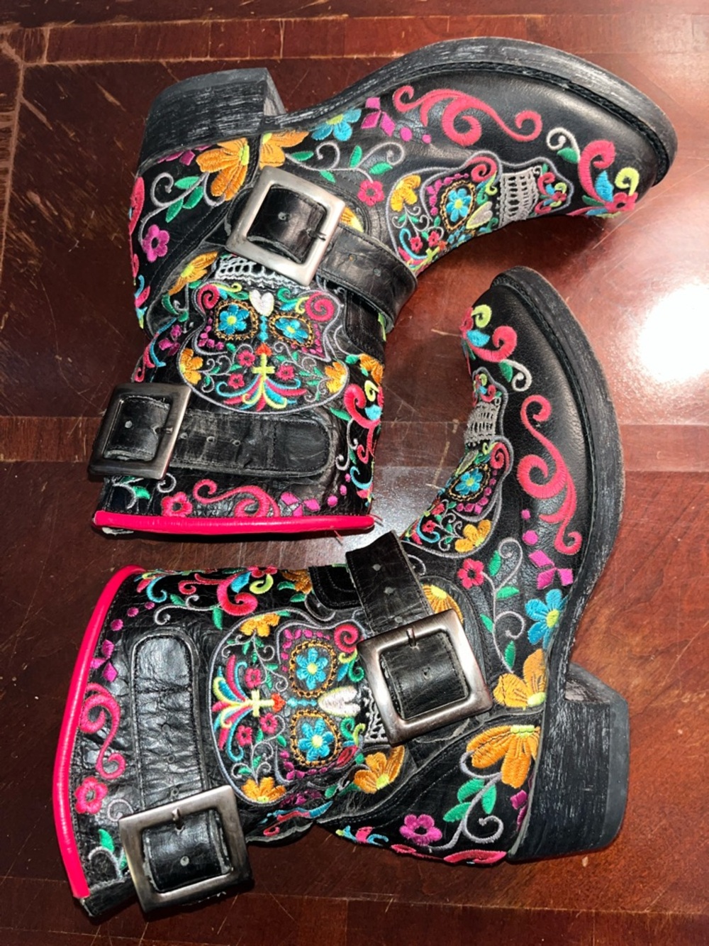Old Gringo Black Embroidered Sugar Skull Moto Boots with Multicolor Accents - Picture 8 of 9